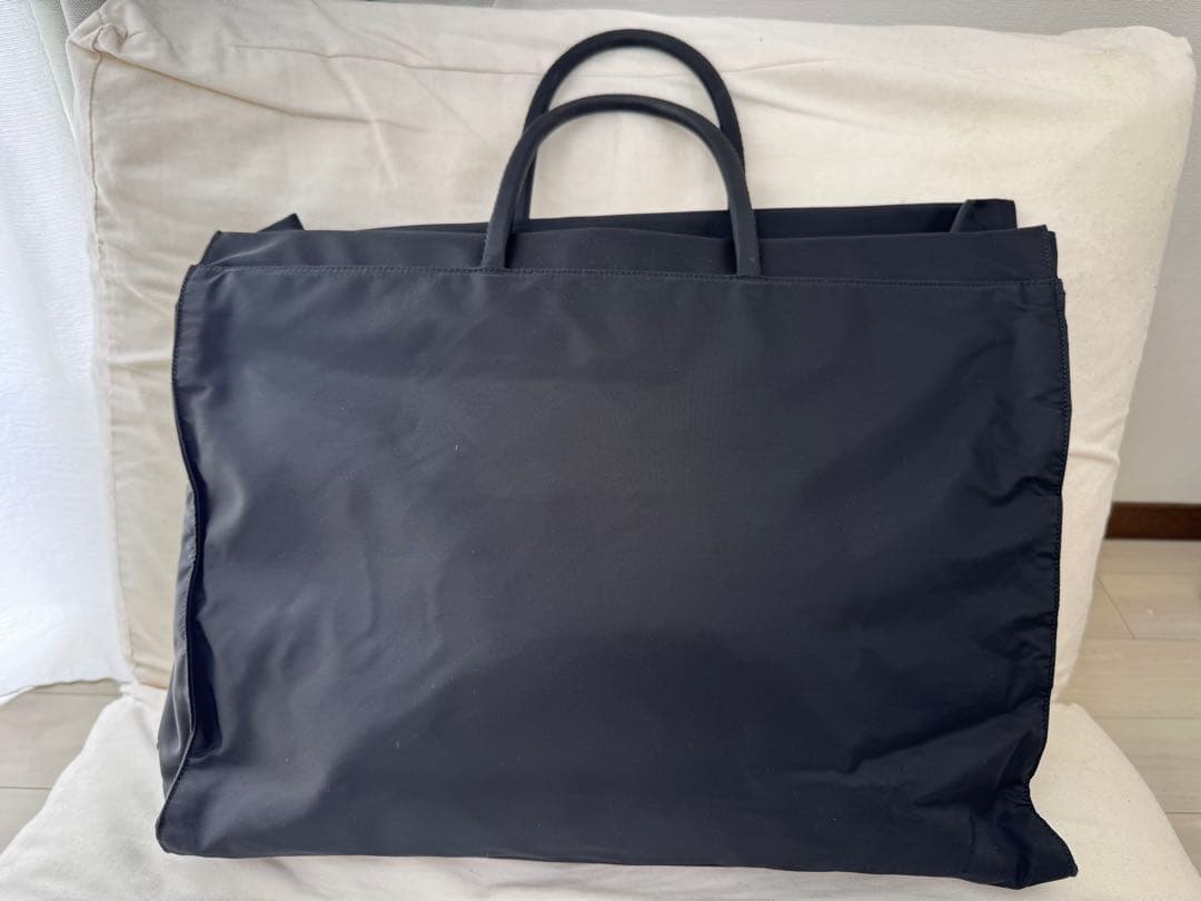 PRADA ブラック トートバッグ　大容量