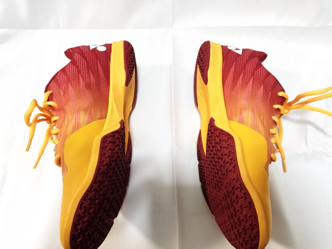 YONEX ヨネックス バドミントンシューズ 28.0cm 室内用
