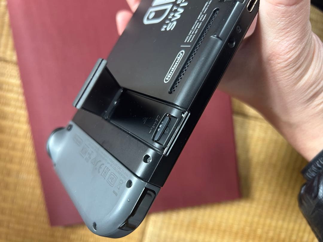 箱付きNintendo Switch本体+付属品ケースmicroSDコントローラ