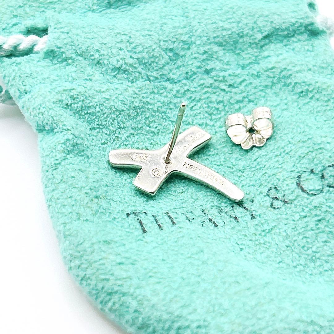 2673-2 保存袋付き✨Tiffany　キス　クロス　ピアス SV925