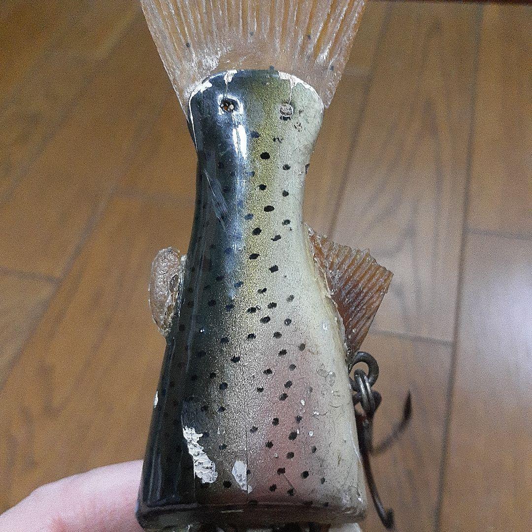 激レア　初代　キャスティーク　トラウト　復刻ではありません！