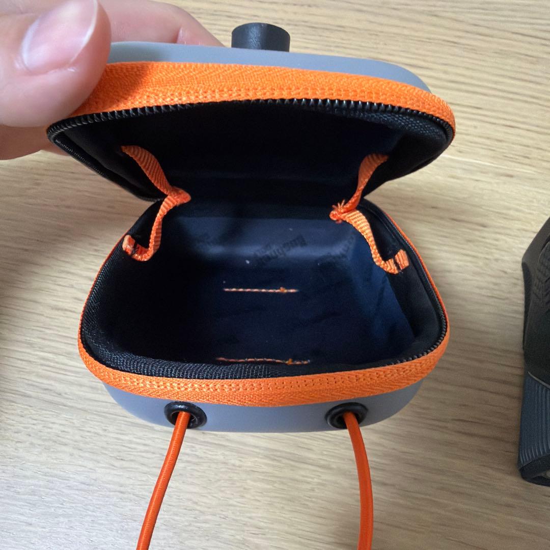 Bushnell Pro XE ゴルフ用距離計 ケース付き