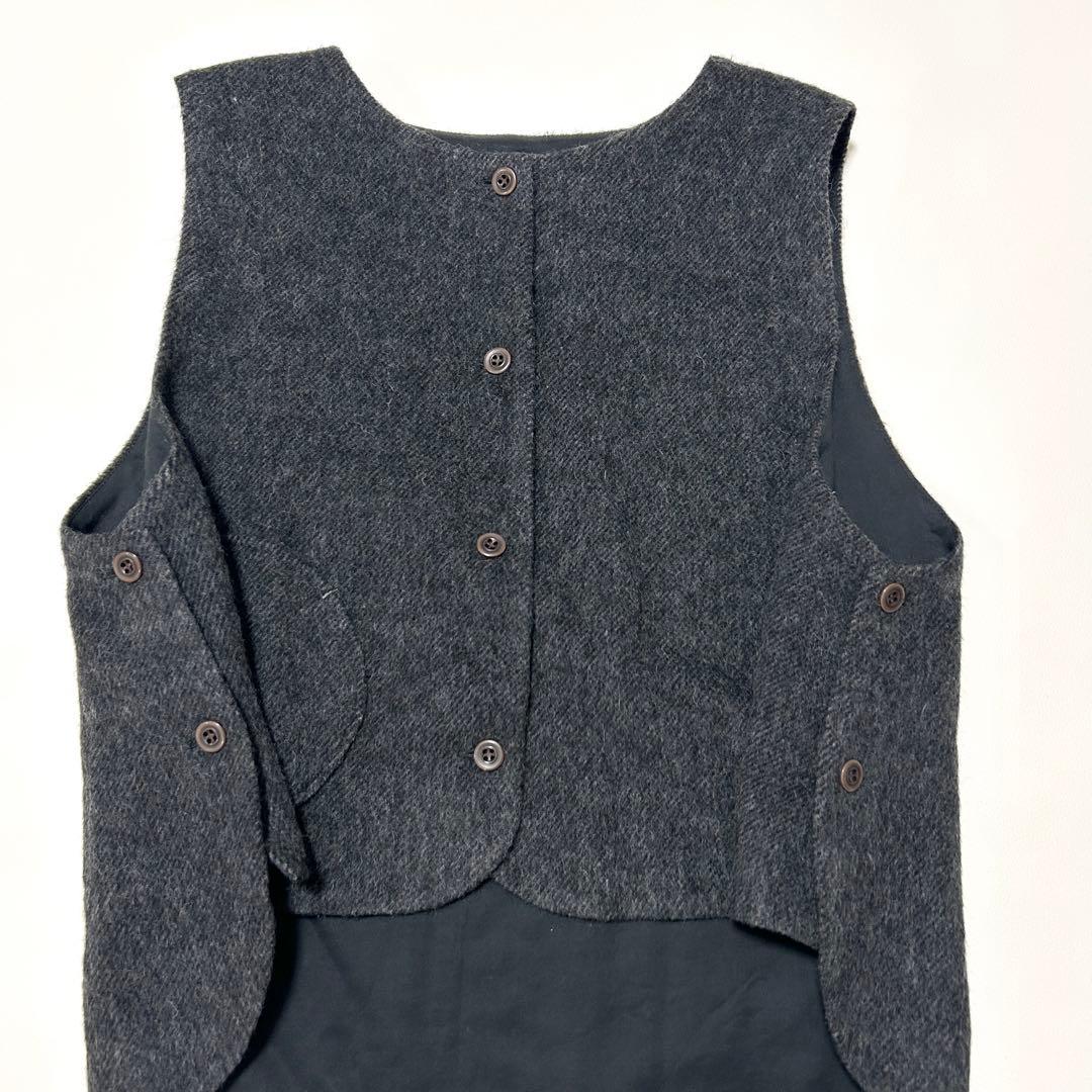 23AW✨完売品 tumuguエコウールジャギー ベスト チャコール