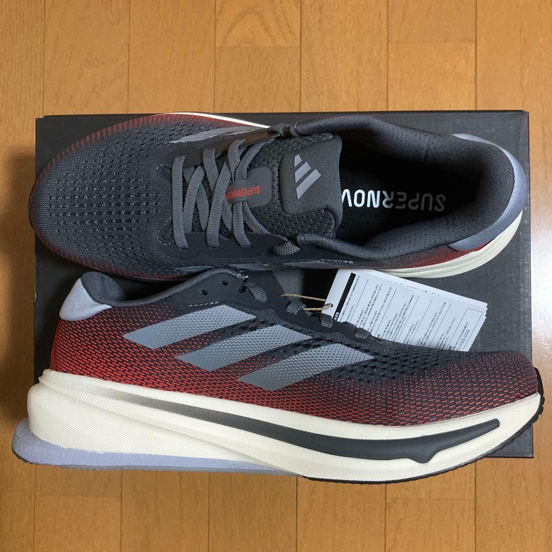 新品　アディダス ランニングシューズ　スーパーノヴァ ライズM ワイド26cm