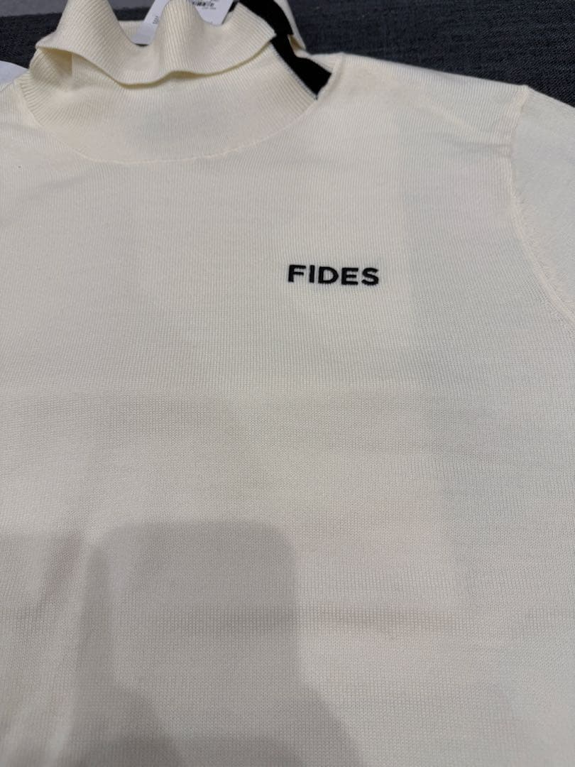 FIDES GOLF アイボリーハイネックセーター