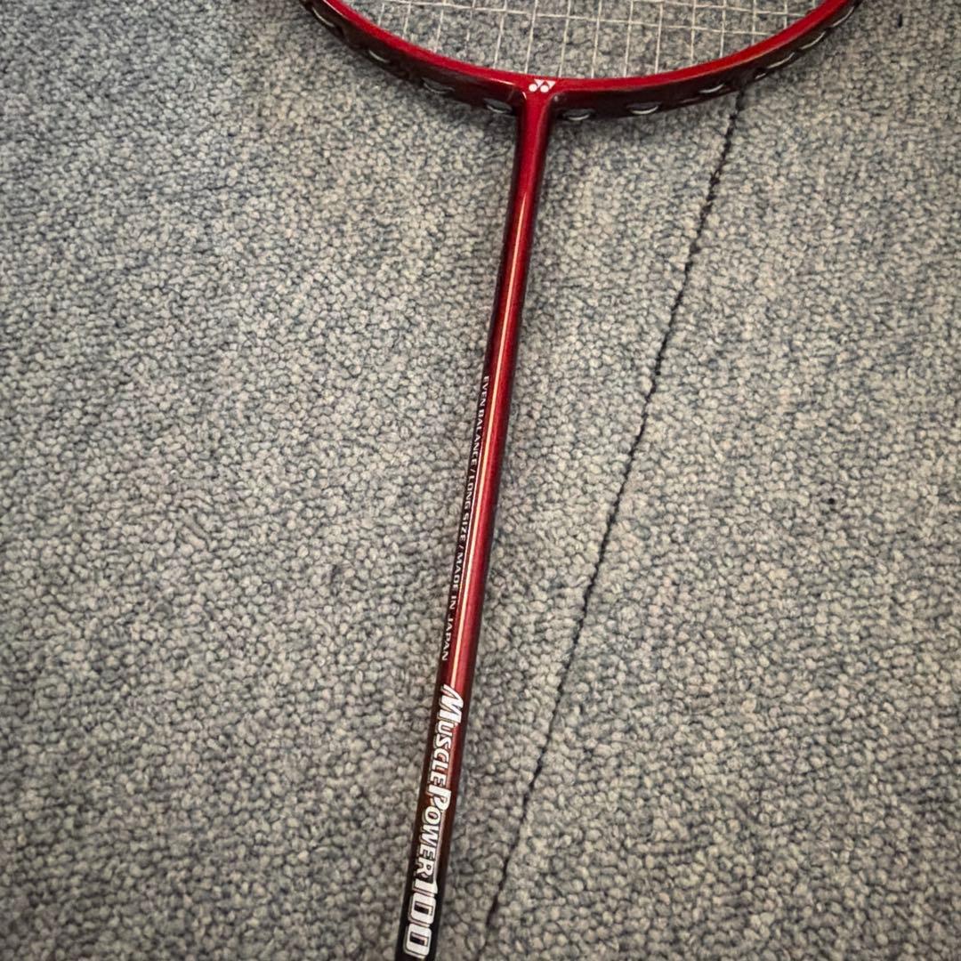 お*ん様 美品　廃盤品　YONEX ヨネックス　マッスルパワー100プロ使用