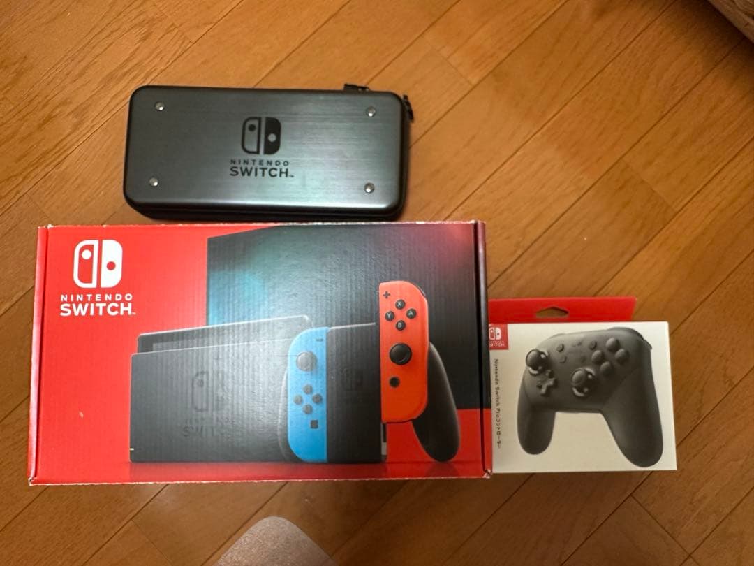 Nintendo Switchネオンブルー・ネオンレッド Proコン/ケース付き