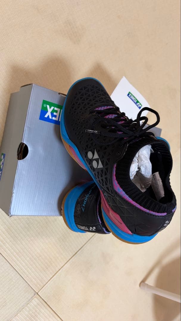 YONEX パワークッション エクリプションＺ　27 ブラック