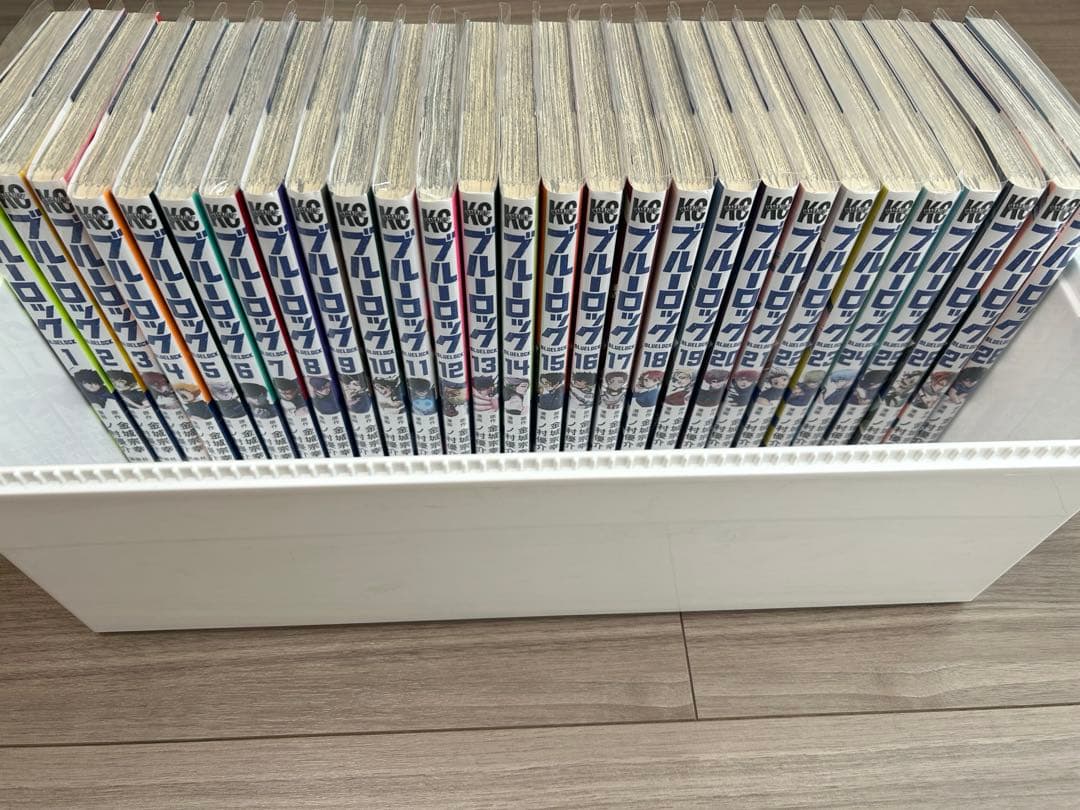 ブルーロック 1巻〜28巻＋ ブルーロック(EPISODE凪) 1巻〜7巻セット