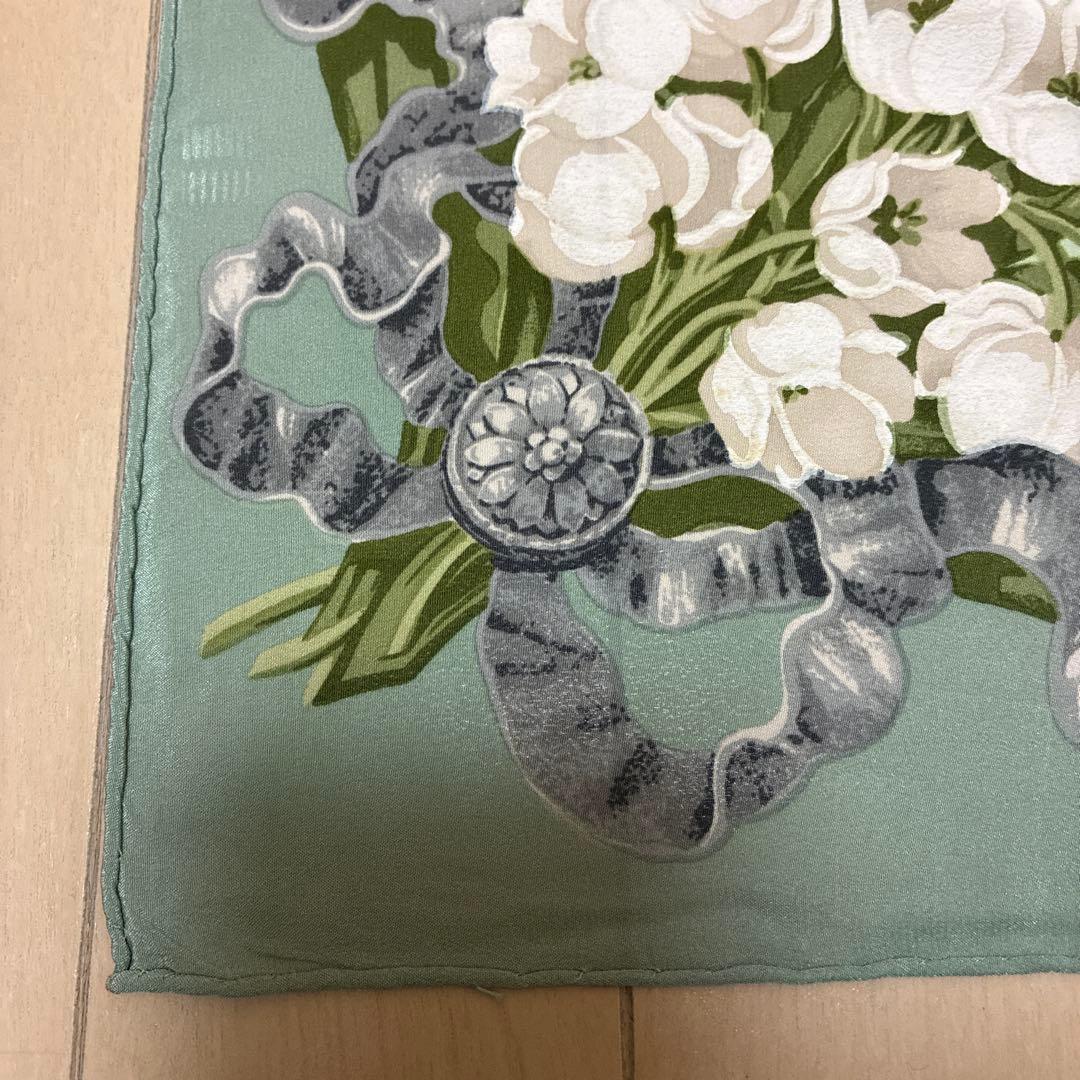 Christian Dior シルク　スカーフ　総柄　花柄　スズラン　イタリア製