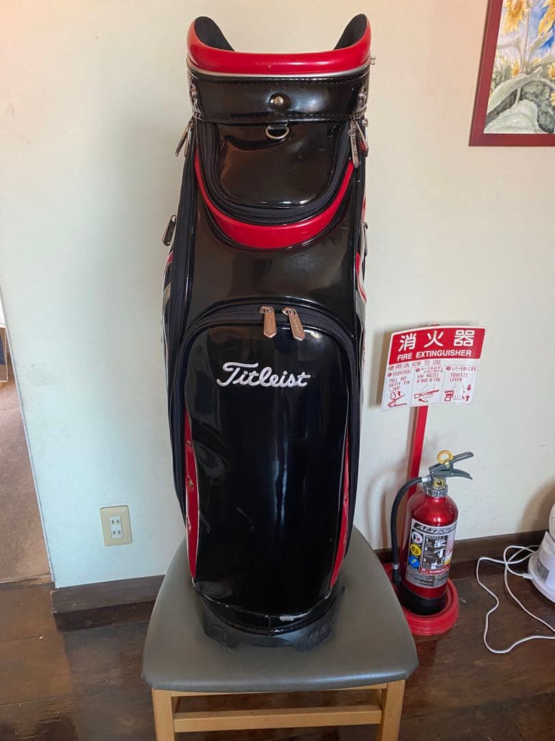 Titleist キャディバッグ 黒 赤 ストライプ
