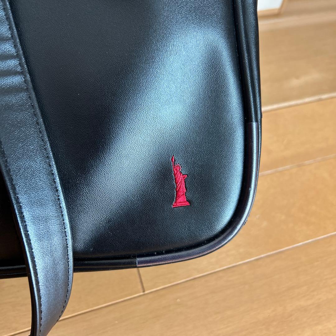 【レア】EASTBOY スクールバッグ　黒　赤刺繍