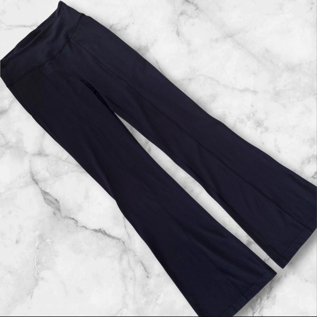 極美品 lululemon セットアップ バックツイスト フレアパンツ ブラック