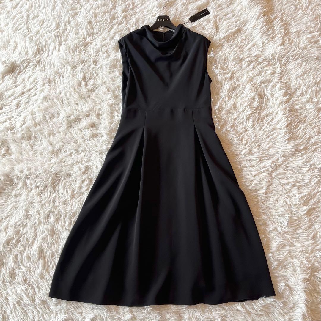 未使用級✨ フォクシー 23年モデル Dress Etincelle サイズ42