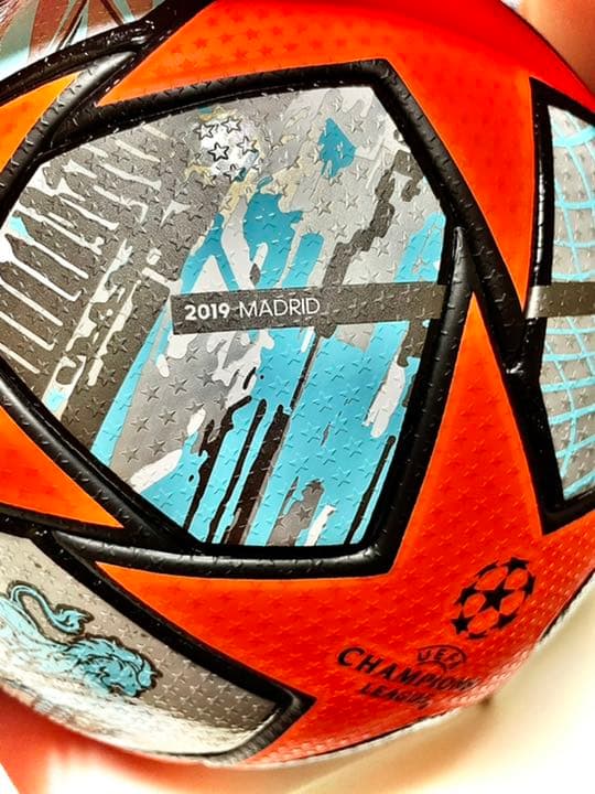 【日本国内未販売品　超激レア＆希少＆色違い　早い者勝ち　限定】