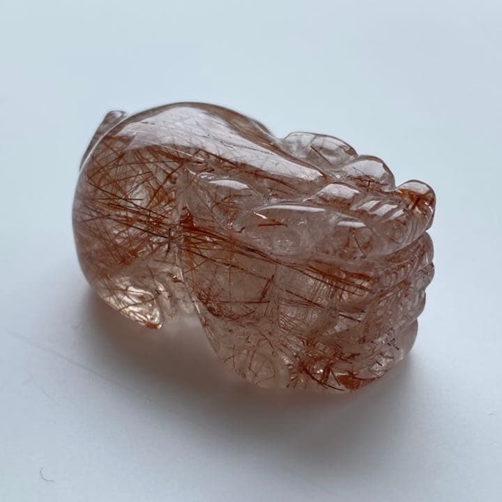 高品質 高透明度 ブラウンルチルクォーツ 貔貅（ヒキュウ）天然石 置物
