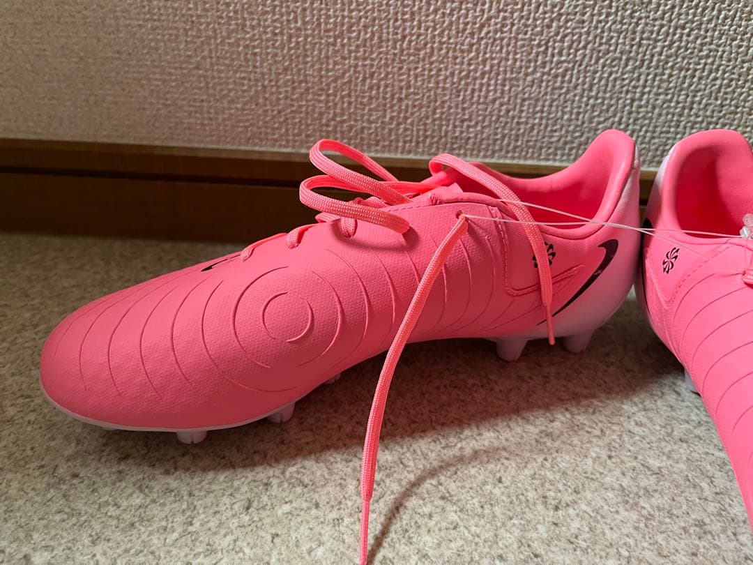 ☆新品☆ 未使用 NIKE サッカースパイク 25センチ ピンク