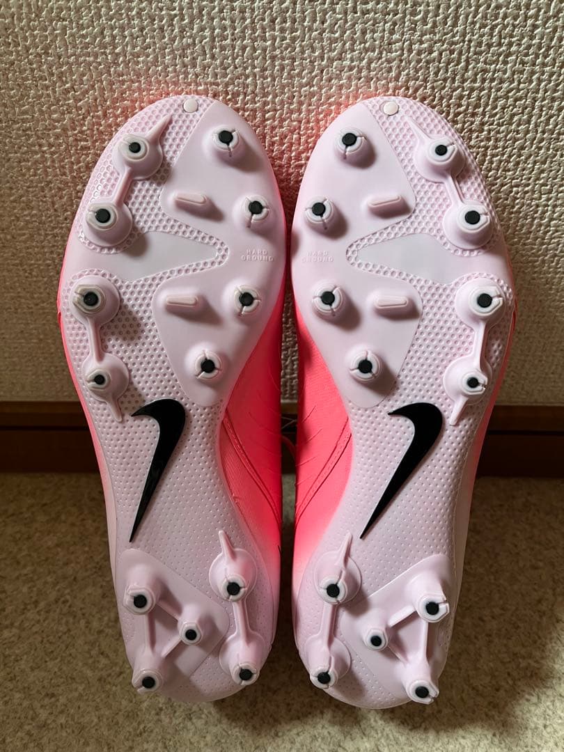 ☆新品☆ 未使用 NIKE サッカースパイク 25センチ ピンク