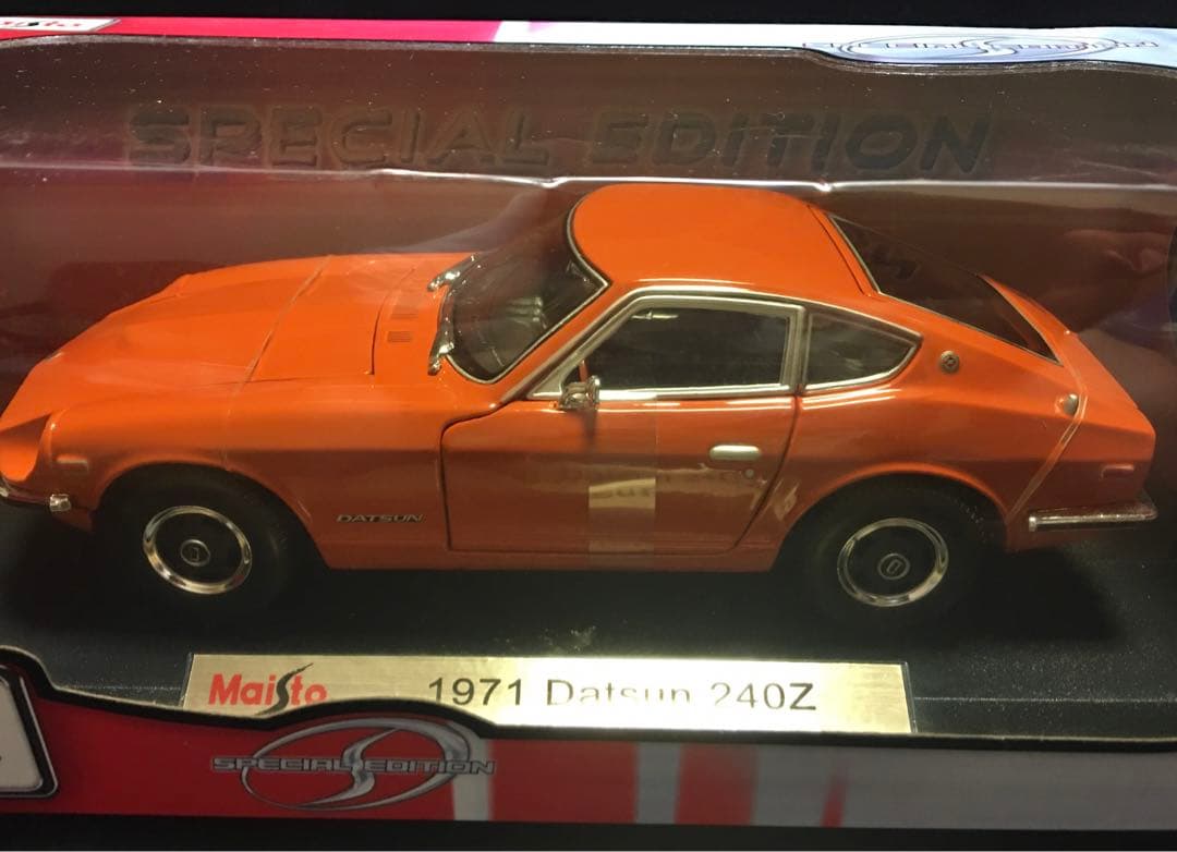 【未開封】1／18 1971 DATSUN 240Z ニッサン　フェアレディZ