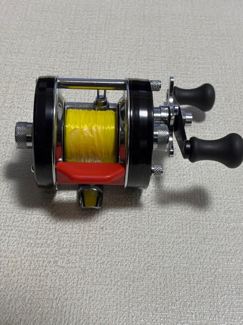 ABU Ambassadeur 5600C 赤ベロ