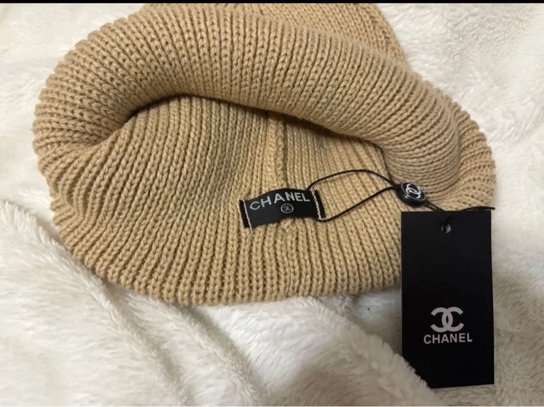 CHANEL ベージュ ニット帽 新品タグ付き　ノベルティ