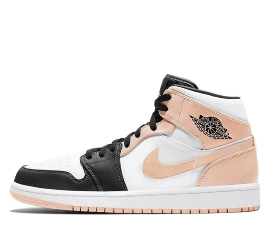 NIKE　クリムゾンティント