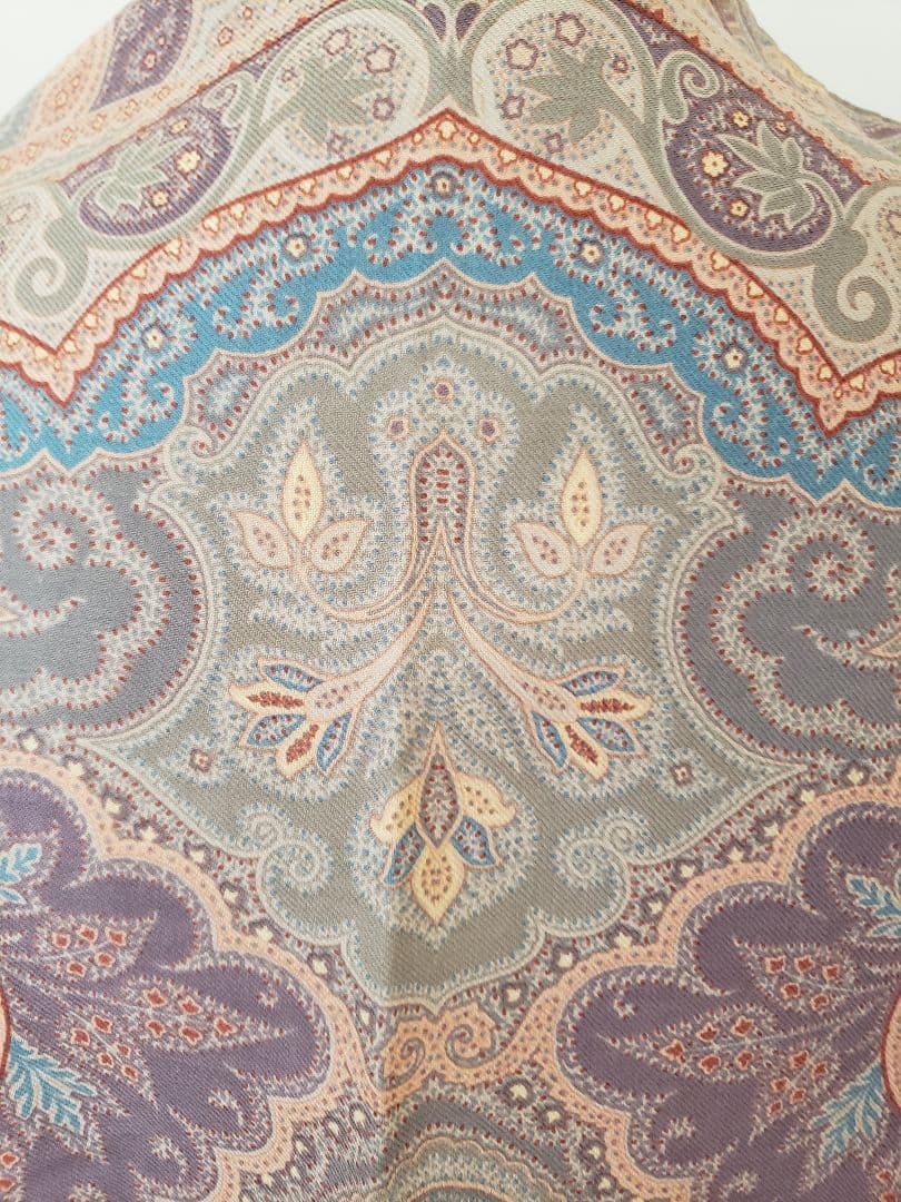 【極美品】ETRO　silk＆wool　長方形　ITALY製　ペイズリー柄
