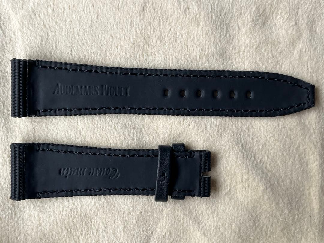 オーデマピゲ 新品 コード 11.59 黒ラバーストラップ 定価83,600円