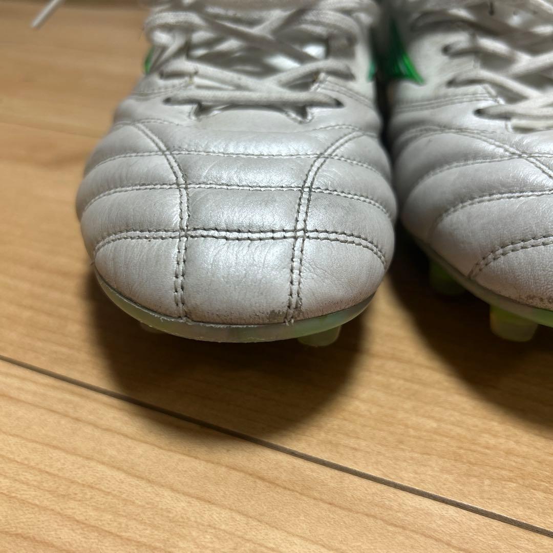 MIZUNOモレリアNEO4限定カラー