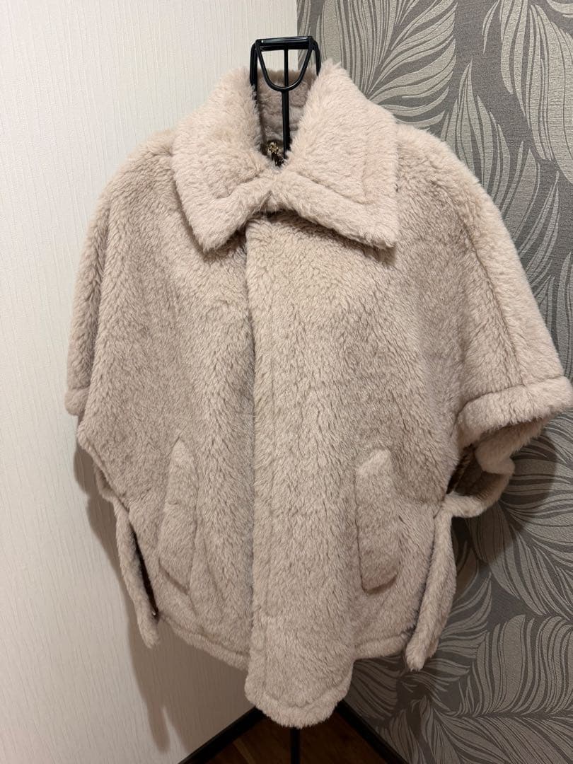 MAXMARA マックスマーラ TEBE ケープ 正規品　正品保証