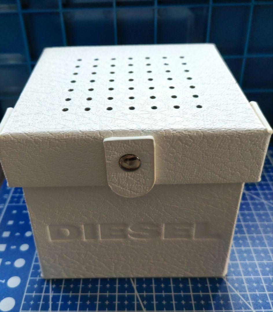 【DIESEL】ディーゼル アナログ時計 グレー　ホワイト ラバーベルト