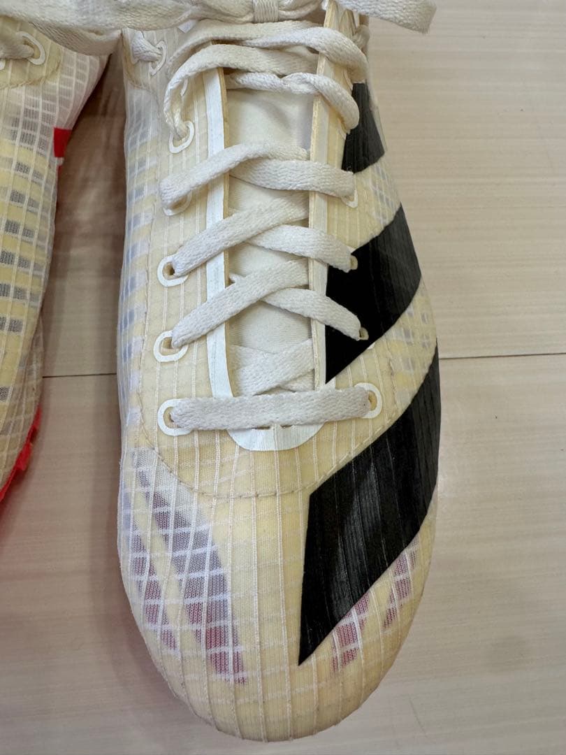 adidas スパイクシューズ ホワイト/ブラック