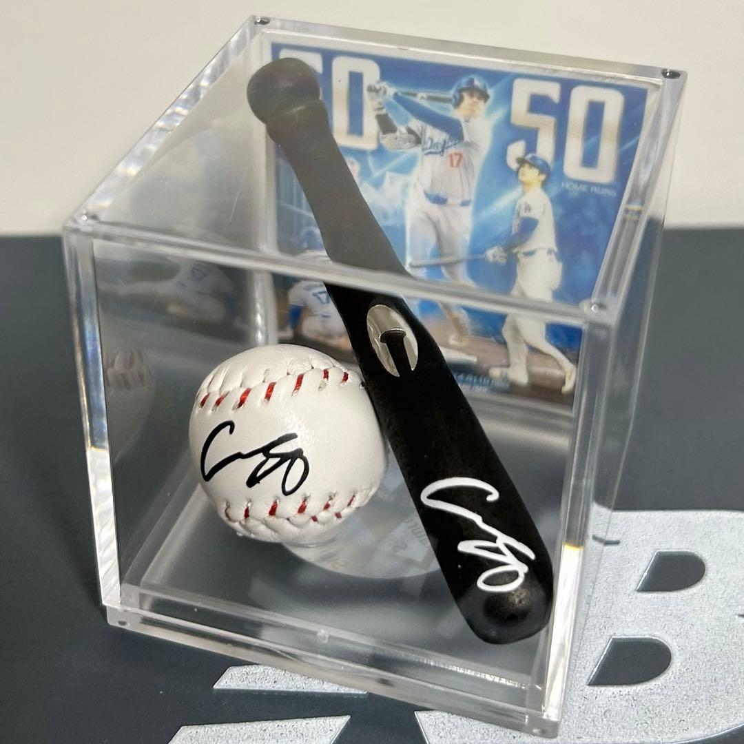 大谷翔平選手 50/50サインプリントフィギュアボール、MLB TOPPSカード