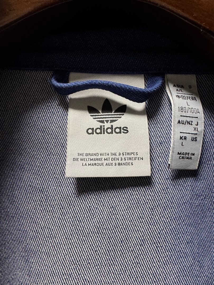 adidas チャイナジャケット ブルー　台湾限定