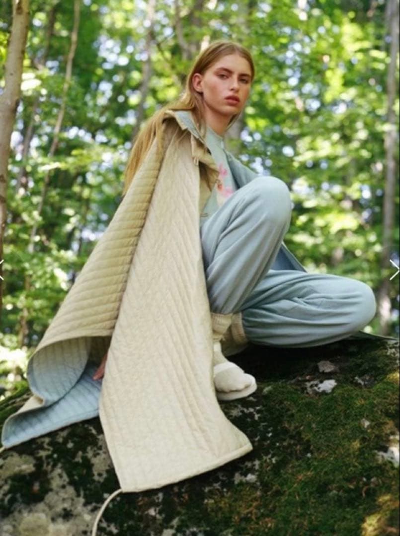 ジャケット・アウター IENKI IENKI Long Quilted Poncho