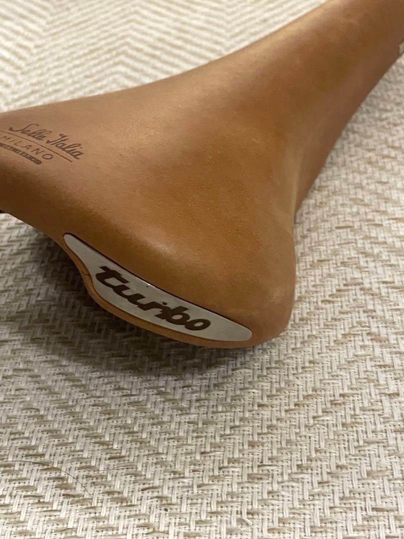 Selle Italia スポーツサドル ブラウン