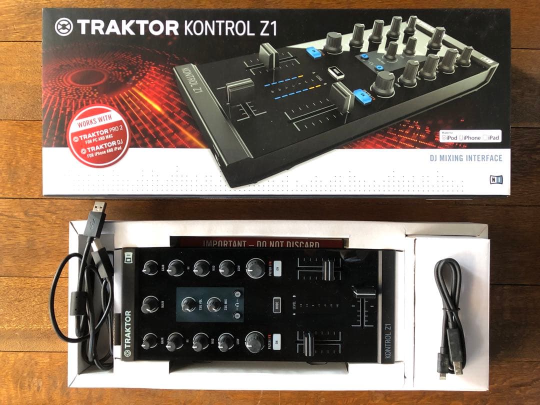 DJ機材 Native Instruments TRAKTOR KONTROL Z1