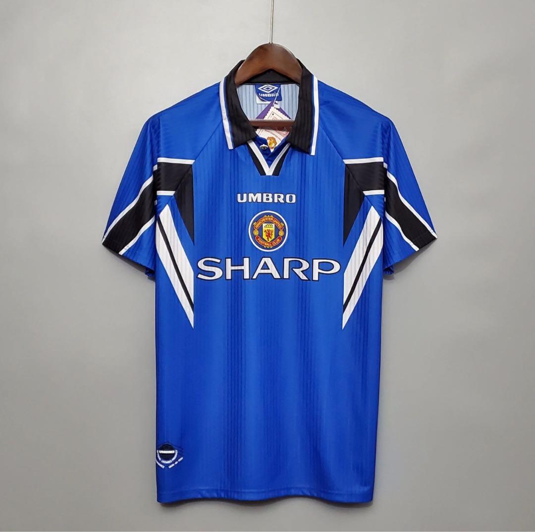 96-97 Manchester United third kit タグ付き