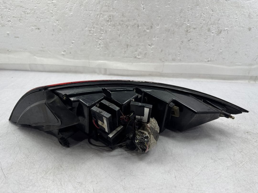 LEDアウディTT RS クーペ 8J 2.0TFSI 左側テールランプ レッド