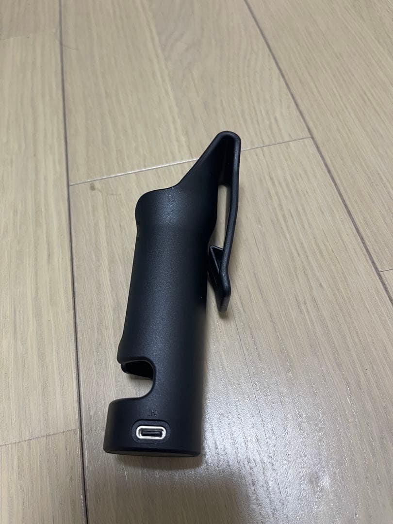 Seeker 4 pro 懐中電灯 4LED 黒 ホルスター付き
