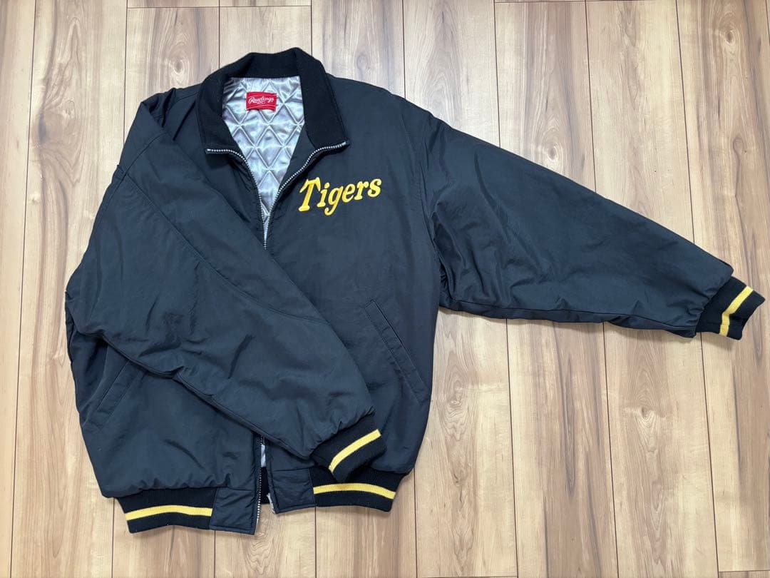 阪神タイガースのRawlings Tigers ジャケット Lサイズ　アシックス