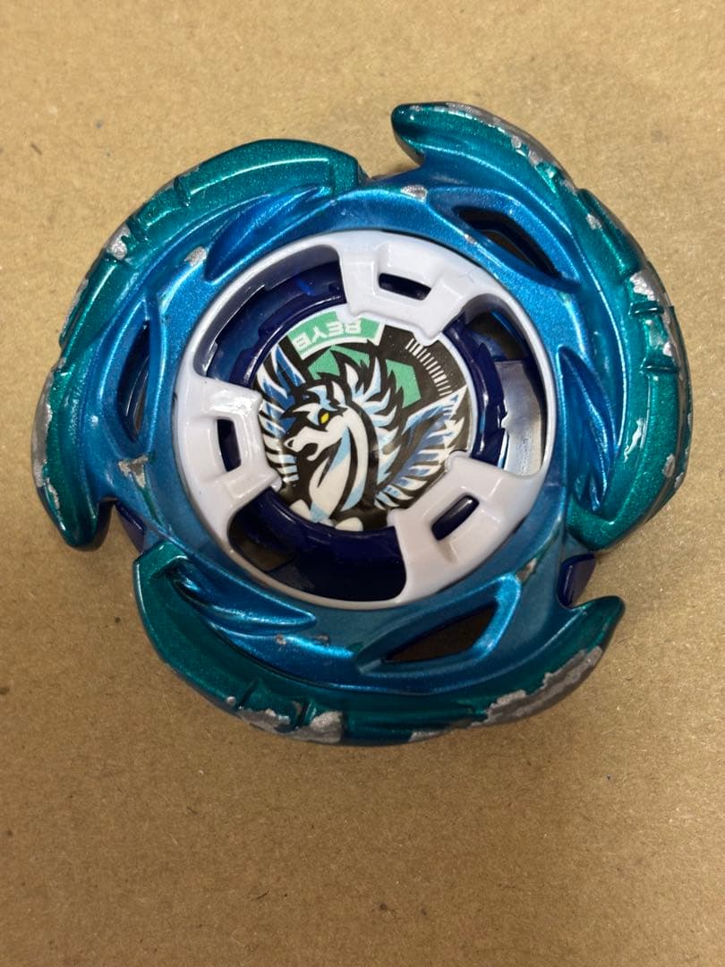 エアロペガサス　タカラトミー　ベイブレードx