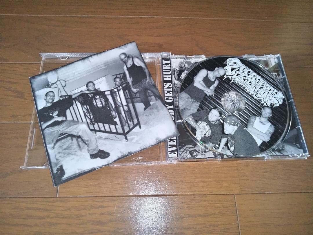 Everybody Gets Hurt CD2枚セット 1st＋2nd